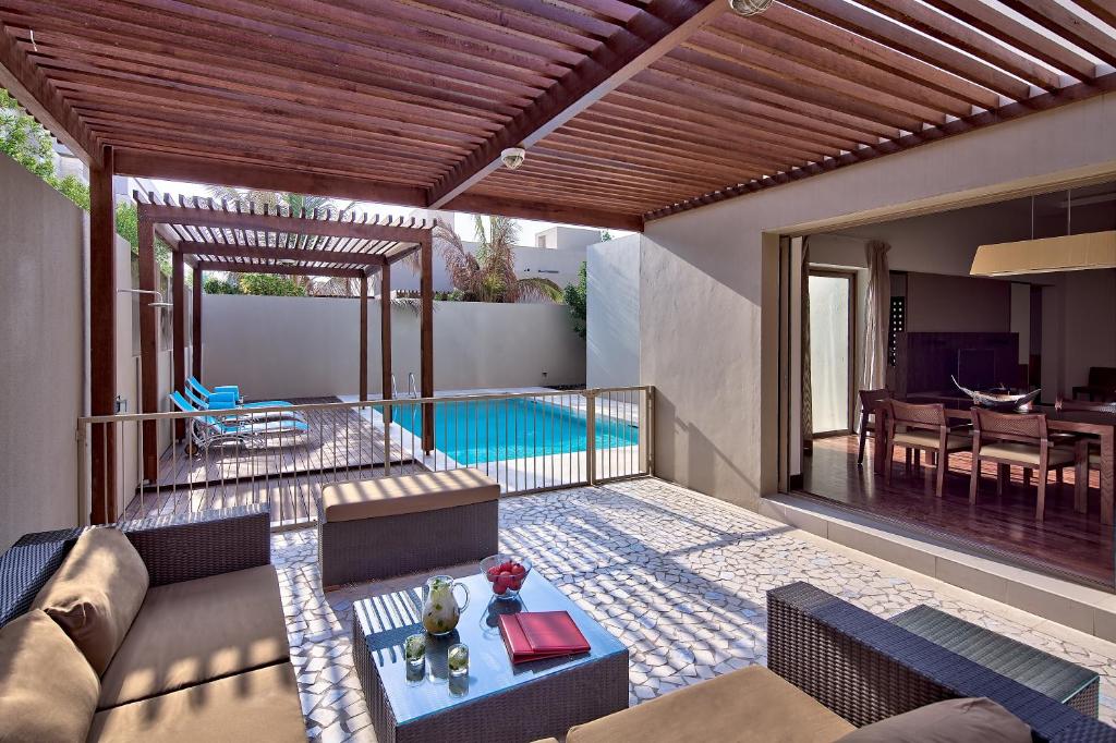ضمن قائمة فنادق دبي مع مسبح خاص رخيصة المميزَّة