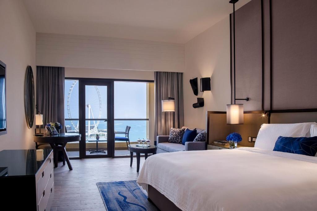 أحد أفضل فنادق دبي على البحر