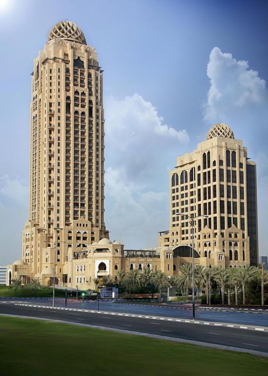 أحد فنادق دبي للشباب المميزَّة