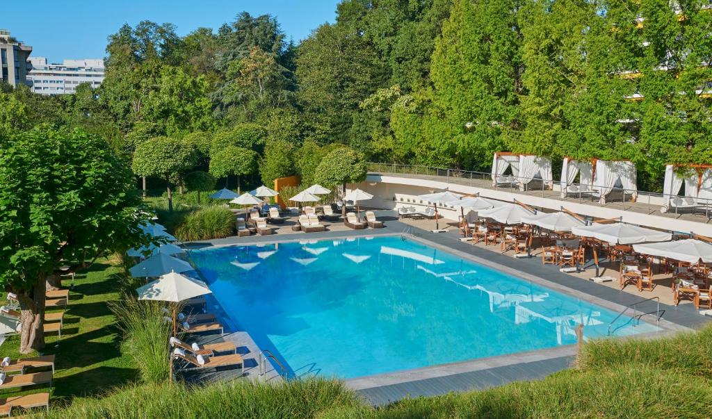 أحد أفضل فنادق جنيف المطلة على البحيرة المميزَّة