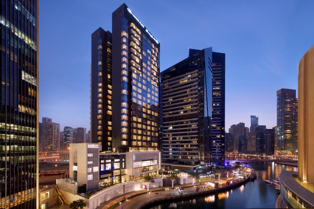 أحد أجمل فنادق دبي المميزَّة