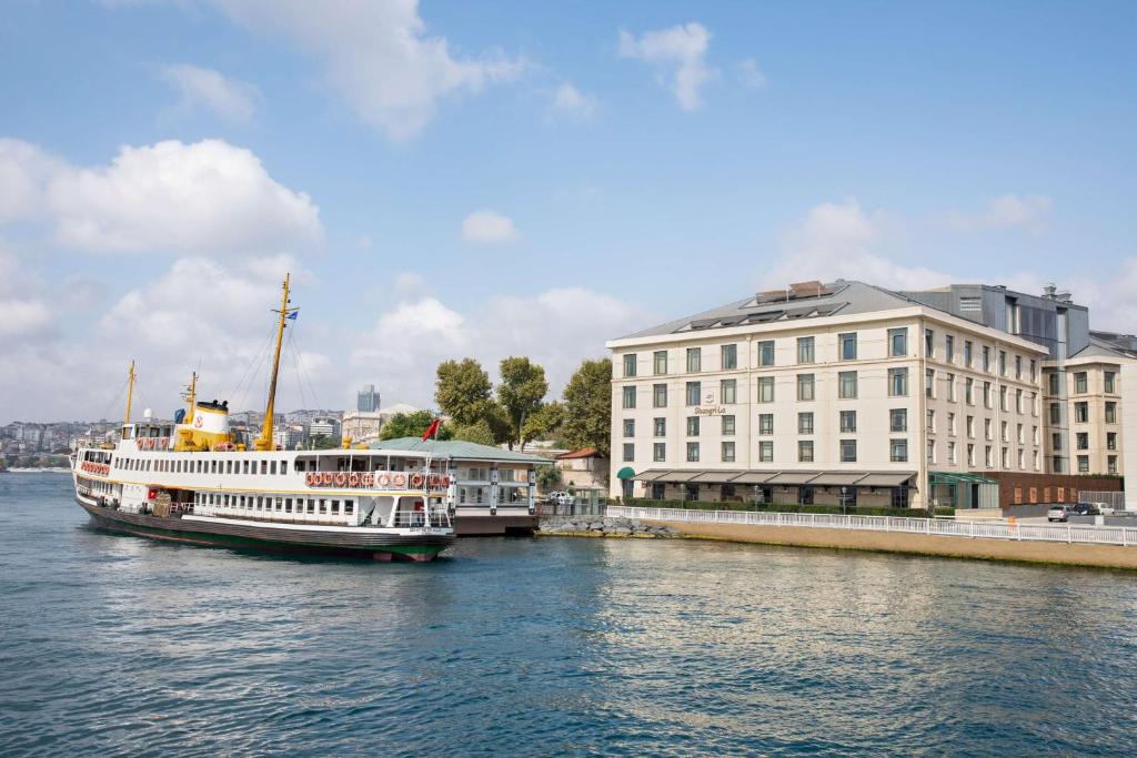 ضمن قائمة فنادق في إسطنبول على البحر المميزَّة