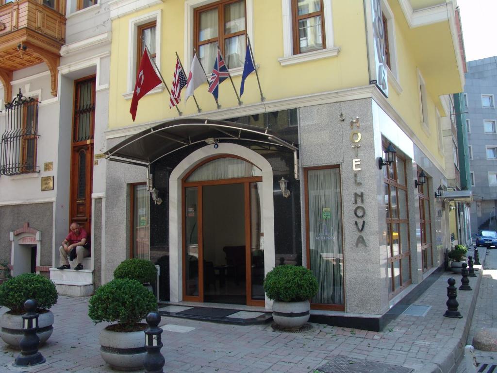 أحد فنادق بيرم باشا إسطنبول