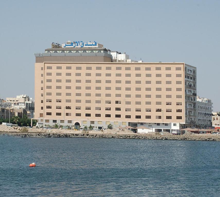 أحد فندق مطل على البحر جدة